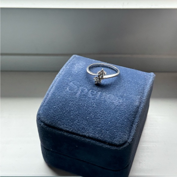 Silver Solitaire Diamond Ring Spence diamonds - Picture 1 of 9